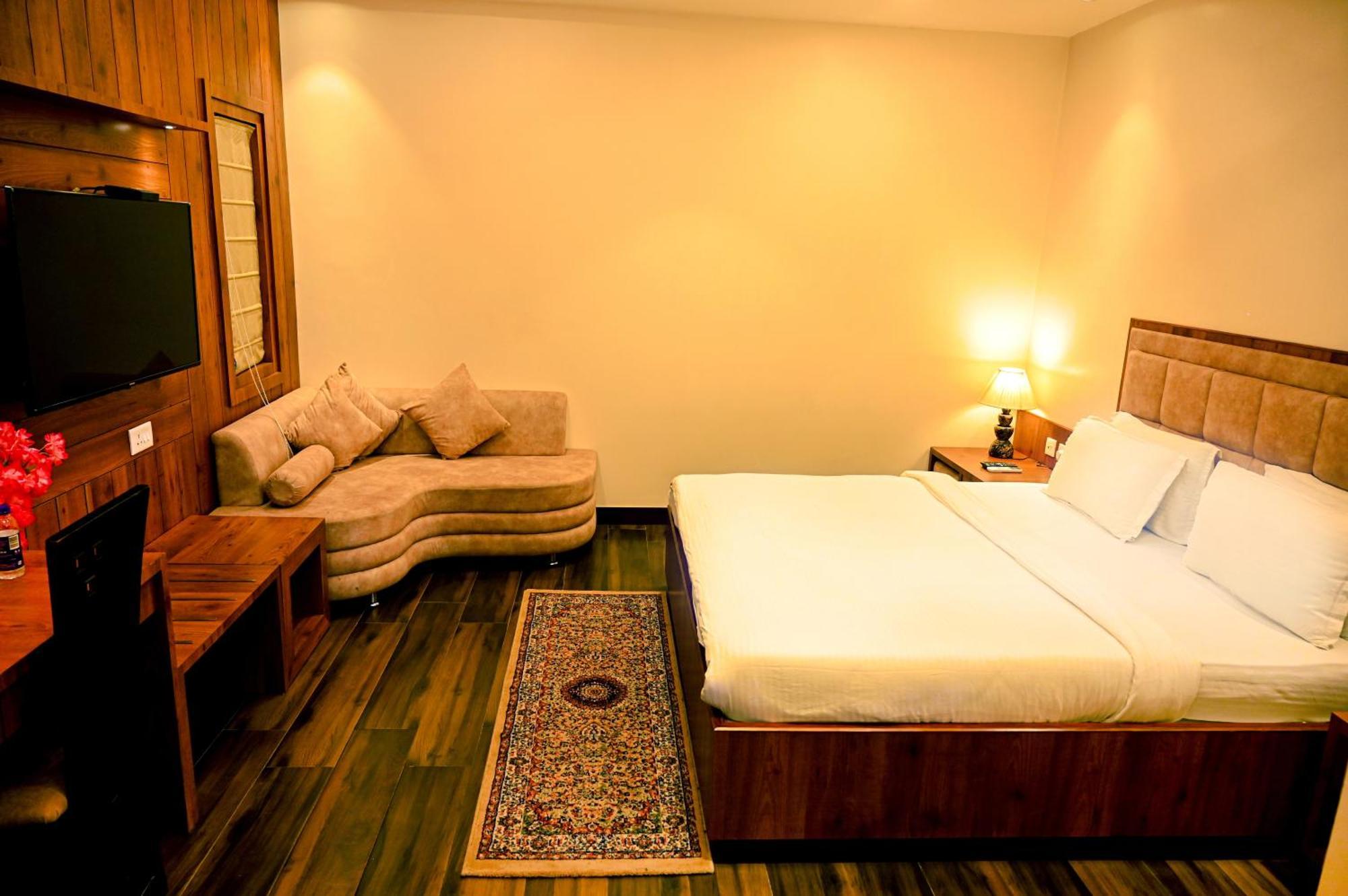 Cresent - Near Assi Ghat Hotel Varanasi