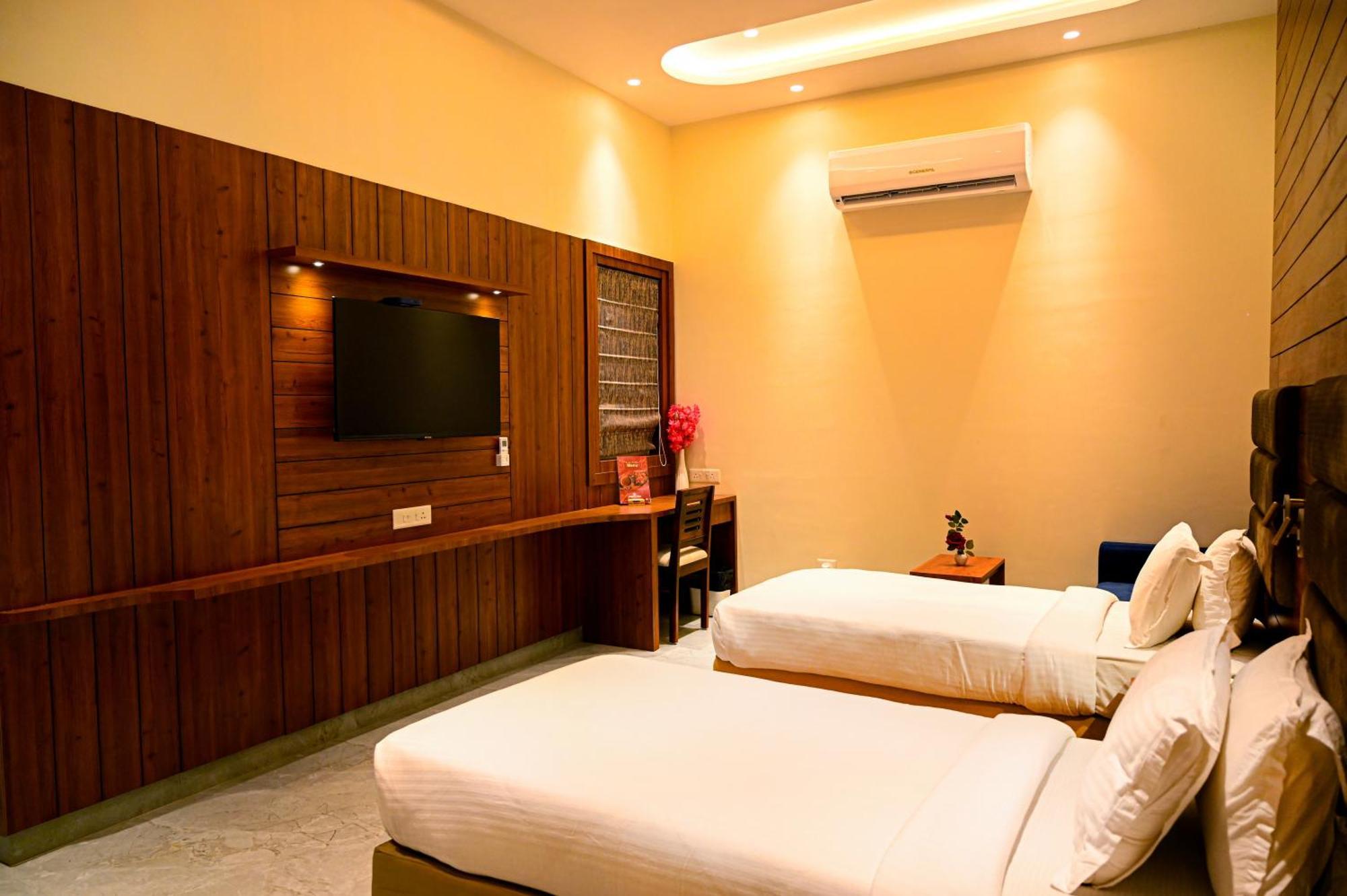 Cresent - Near Assi Ghat Hotel Varanasi