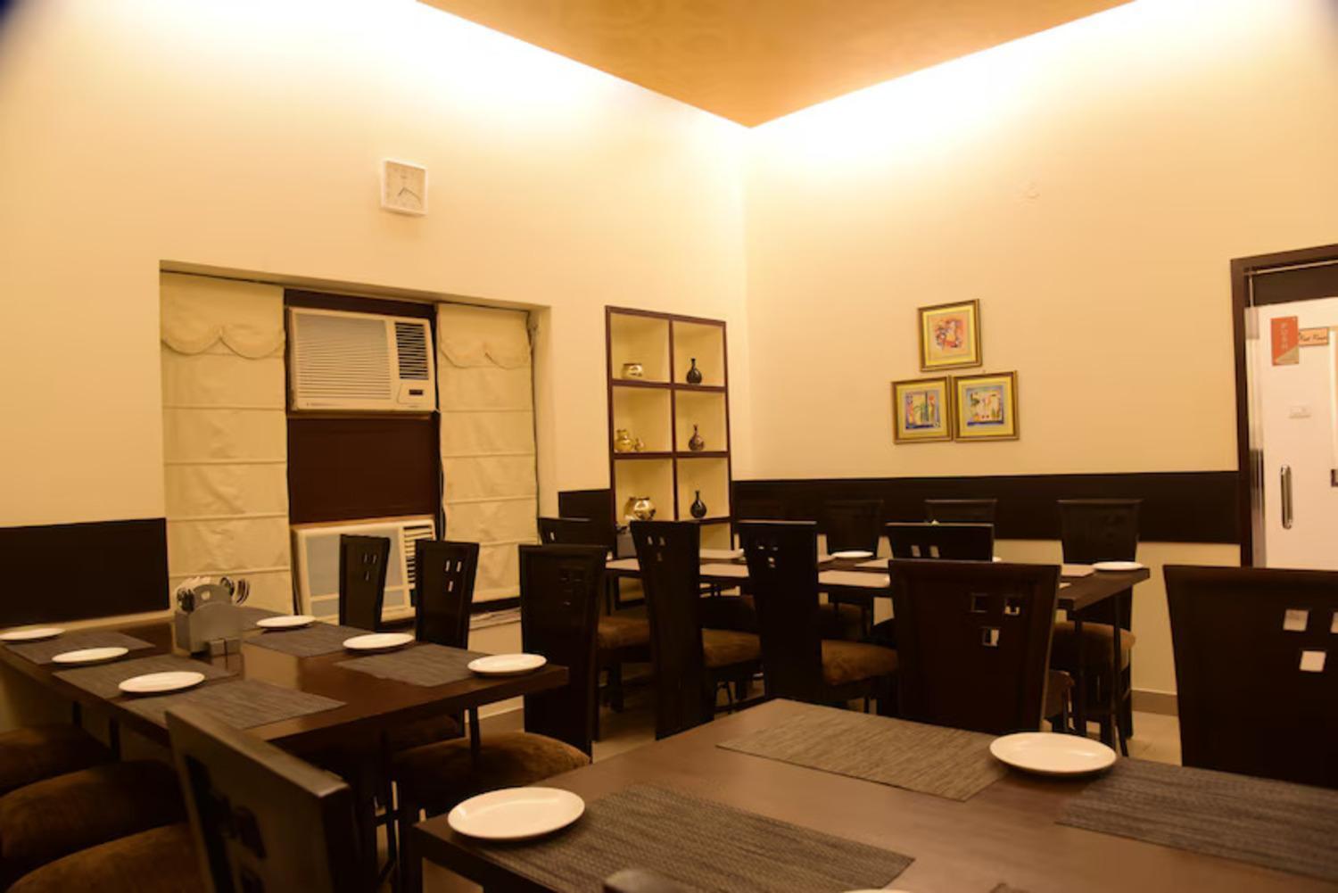 Cresent - Near Assi Ghat Hotel