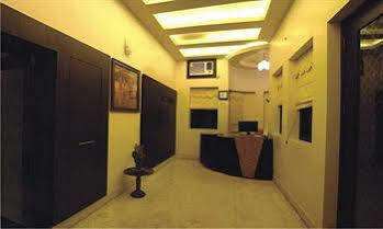 Hotel Cresent - Near Assi Ghat 3*